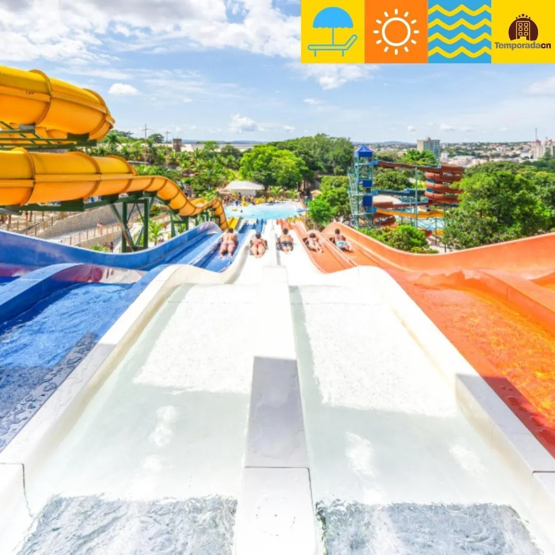 卡达斯诺瓦斯Piazza Diroma Com Acesso Ao Acqua Park - Temporda Cn Adriele公寓式酒店 巴西
